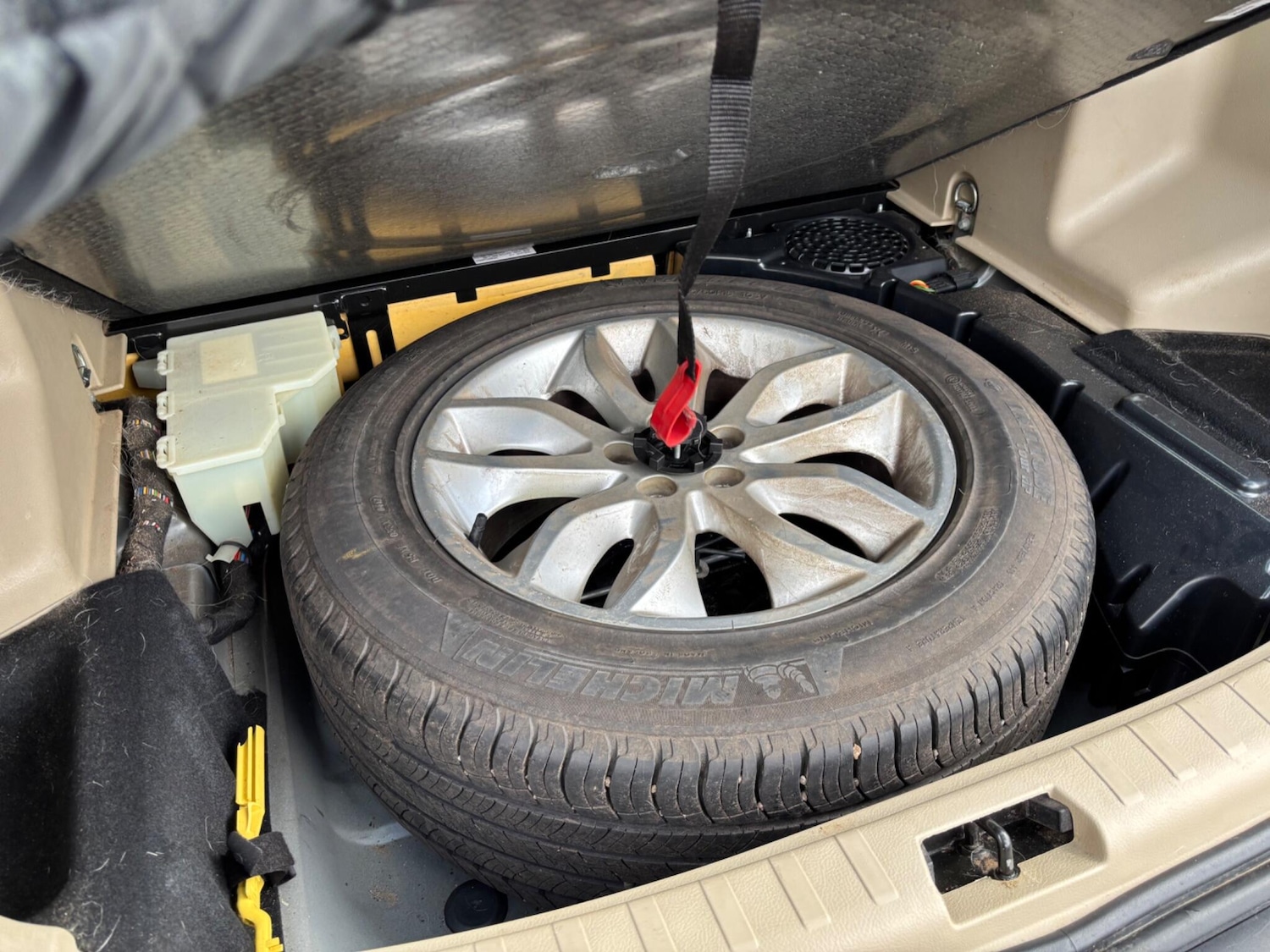 Used Land Rover Freelander 2 2011 for sale - 76572332: Photo 32