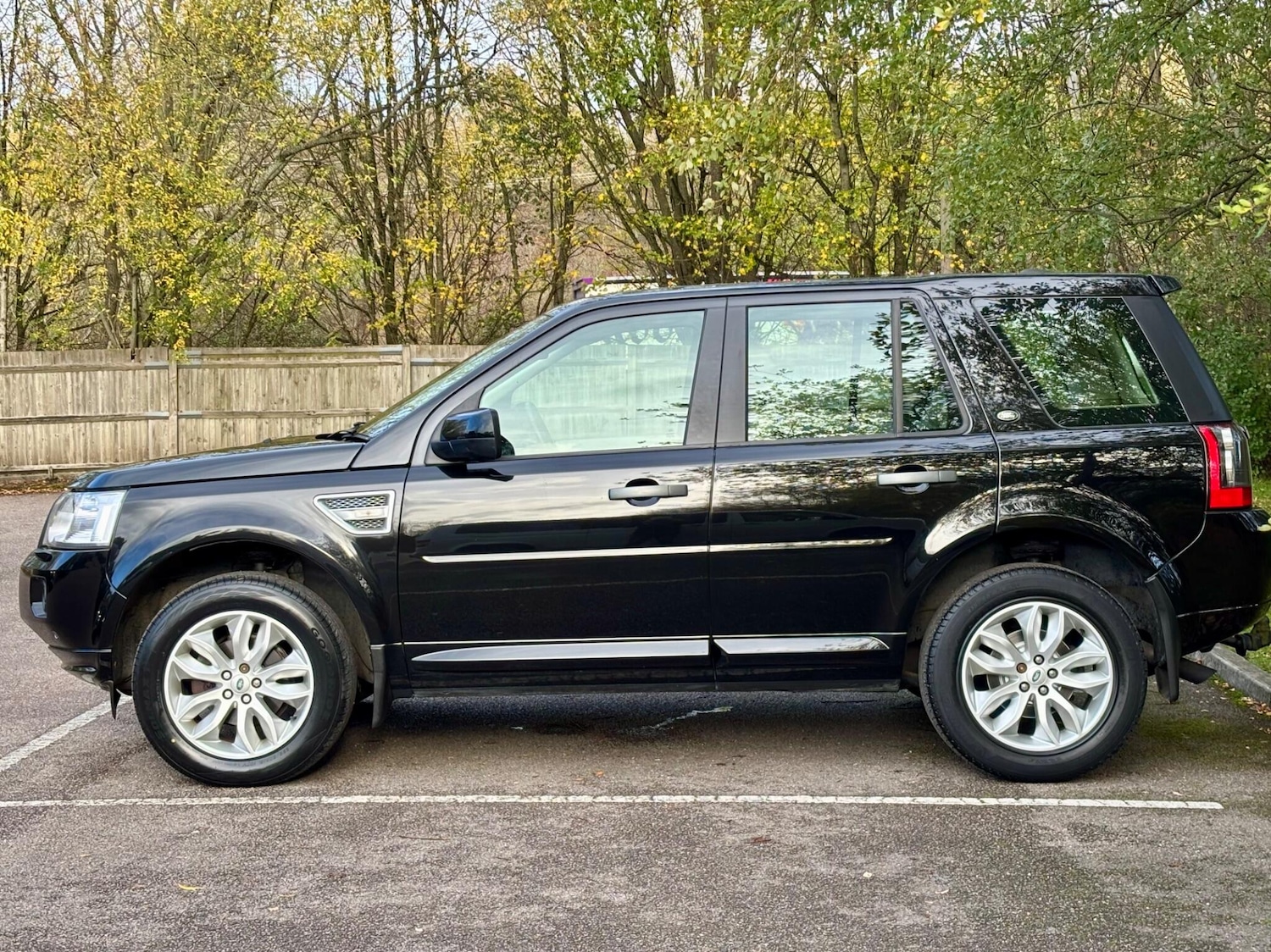 Used Land Rover Freelander 2 2011 for sale - 76572332: Photo 41