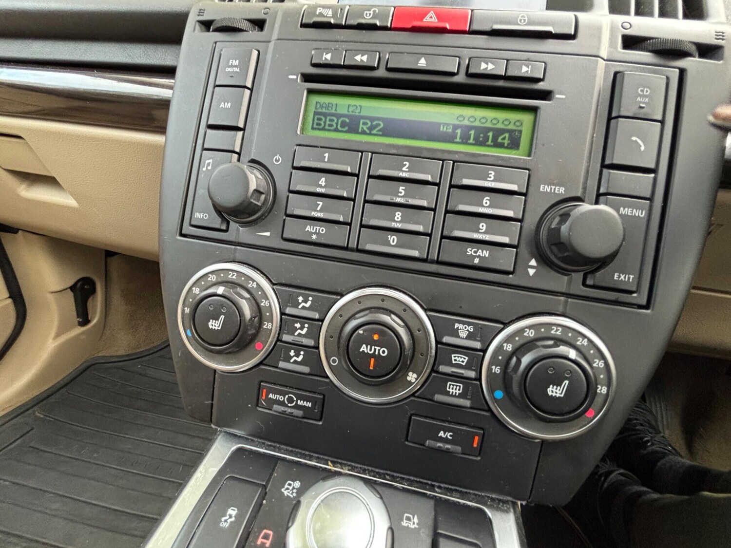 Used Land Rover Freelander 2 2011 for sale - 76572332: Photo 47