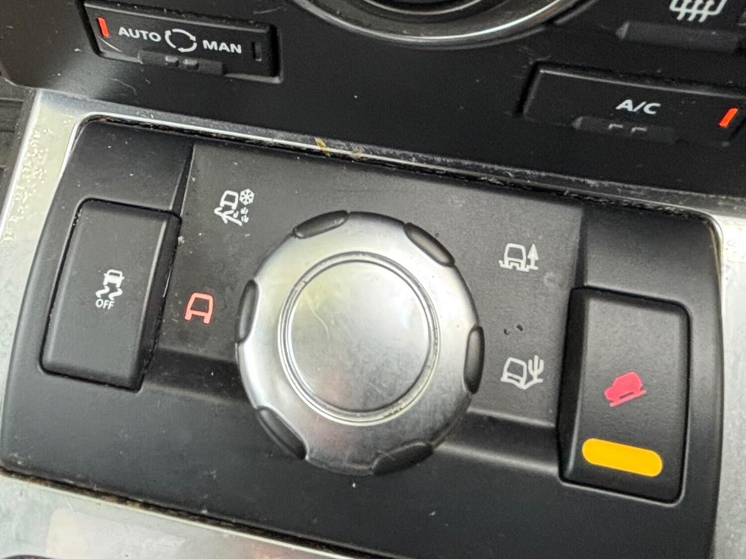 Used Land Rover Freelander 2 2011 for sale - 76572332: Photo 50