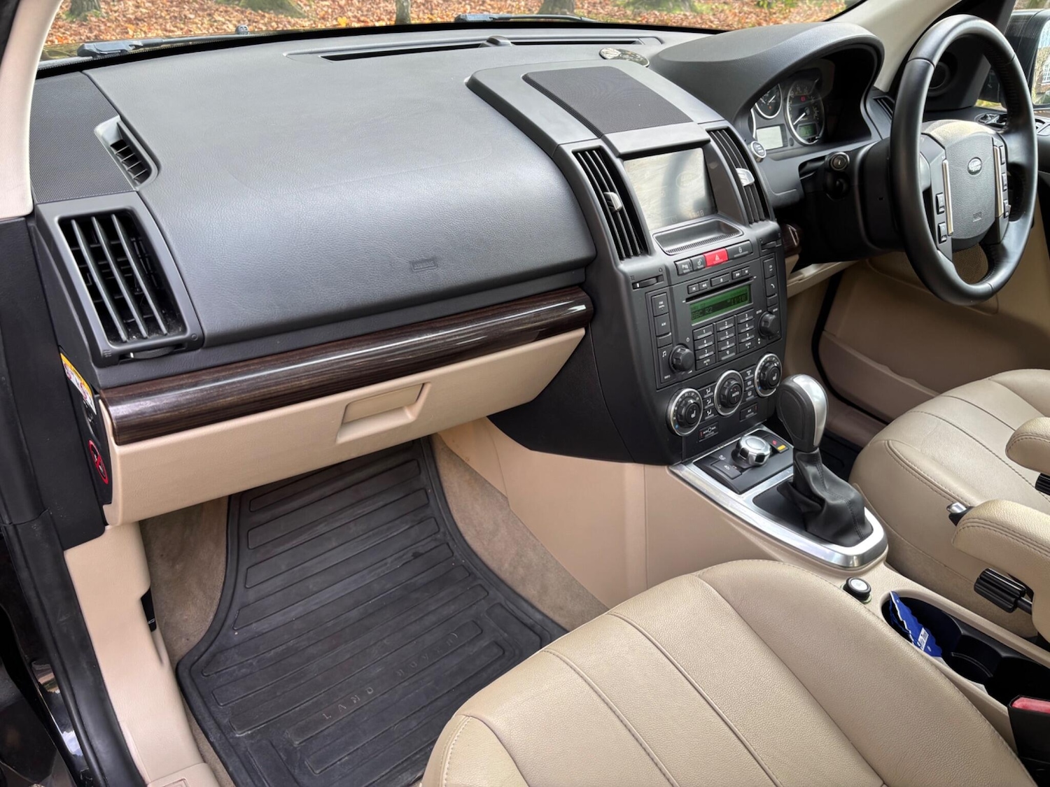 Used Land Rover Freelander 2 2011 for sale - 76572332: Photo 6