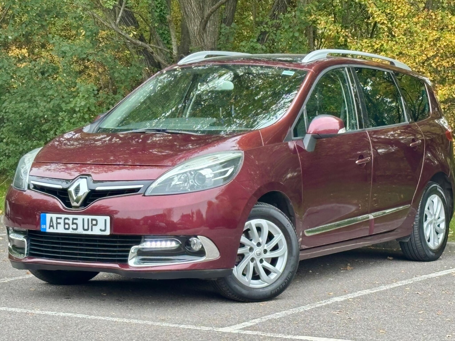Used Renault Grand Scenic 2015 for sale - 76865951: Photo 2