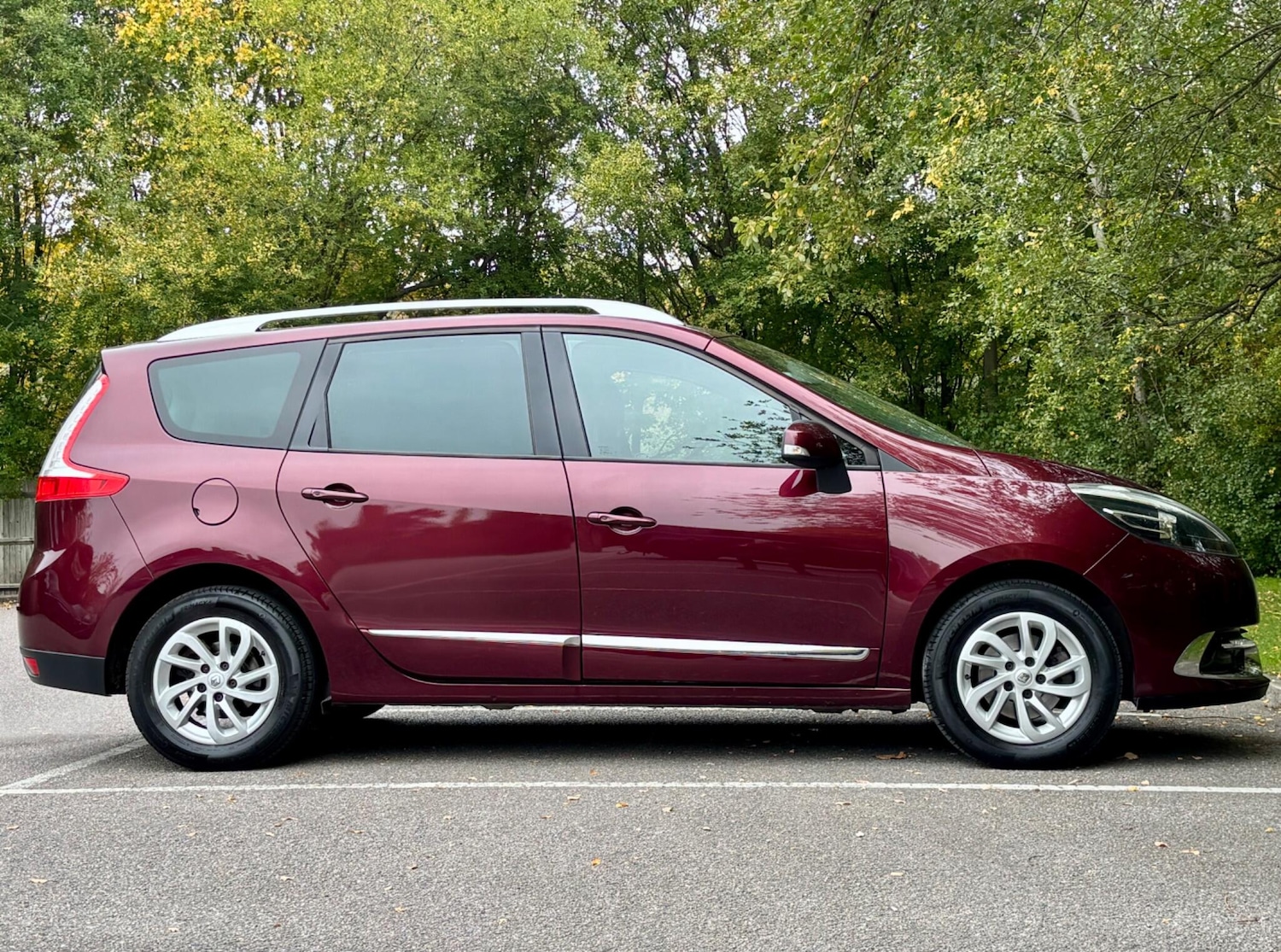 Used Renault Grand Scenic 2015 for sale - 76865951: Photo 23