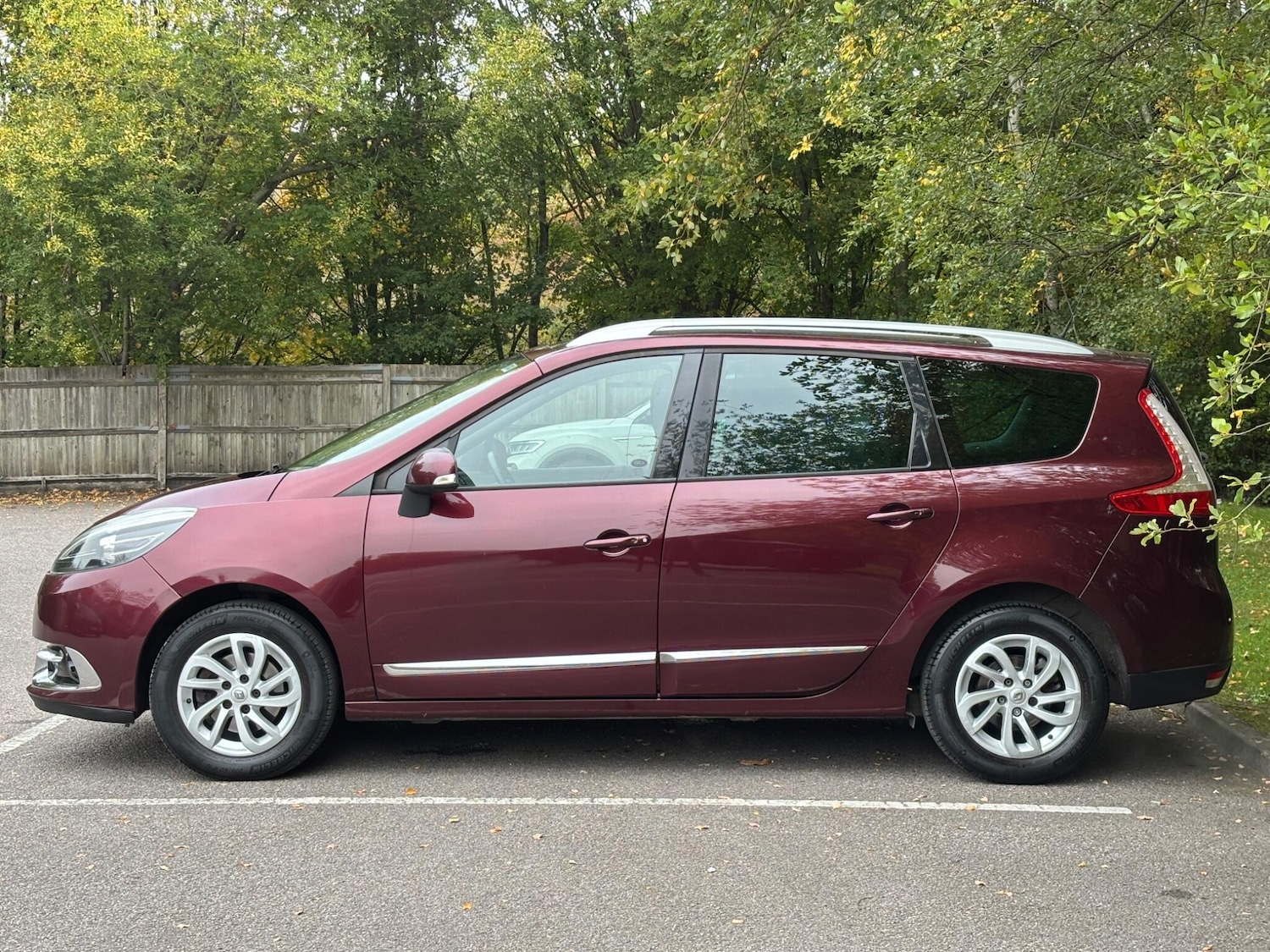 Used Renault Grand Scenic 2015 for sale - 76865951: Photo 42