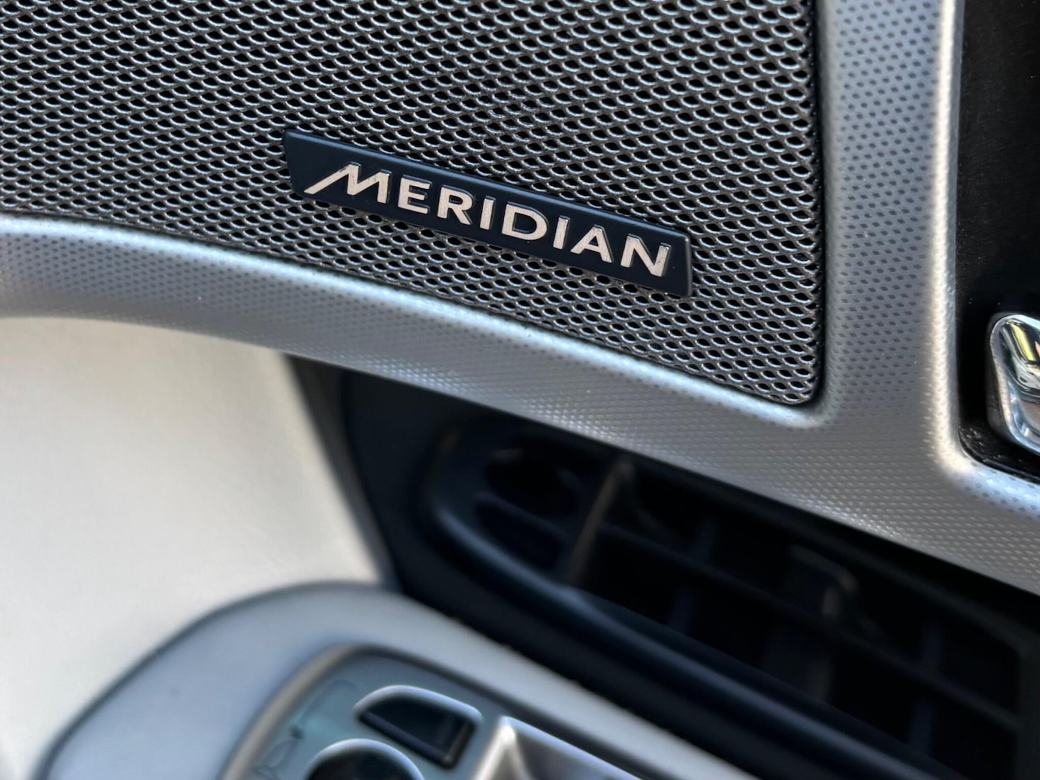 Used Jaguar XF 2014 for sale - 76996465: Photo 38