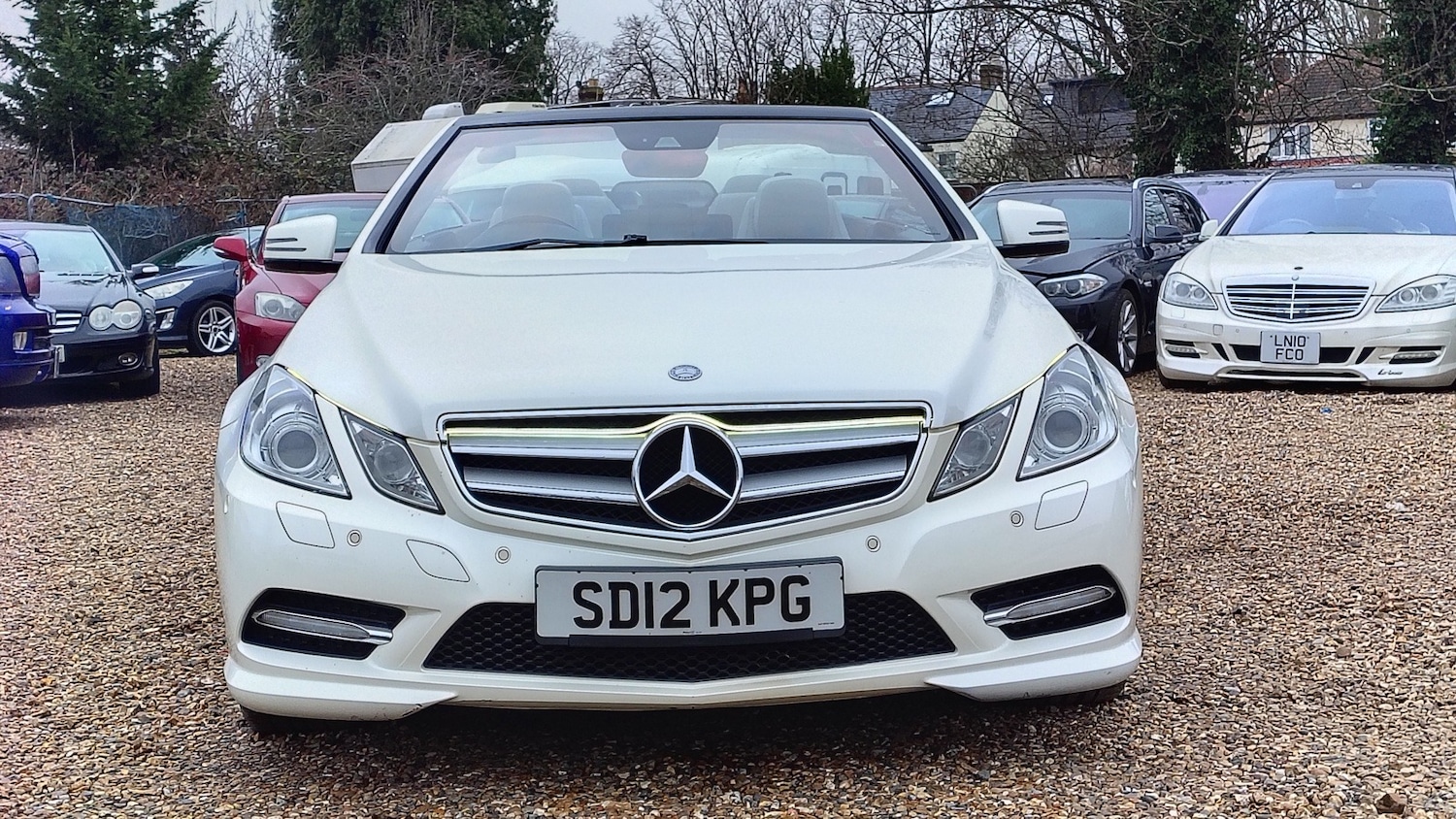 Used Mercedes-Benz E Class 2012 for sale - 77336817: Photo 2