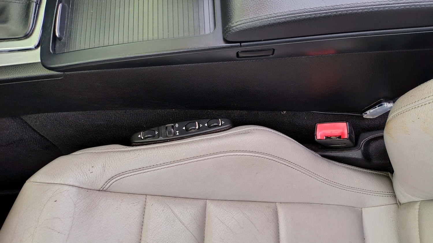 Used Mercedes-Benz E Class 2012 for sale - 77336817: Photo 27