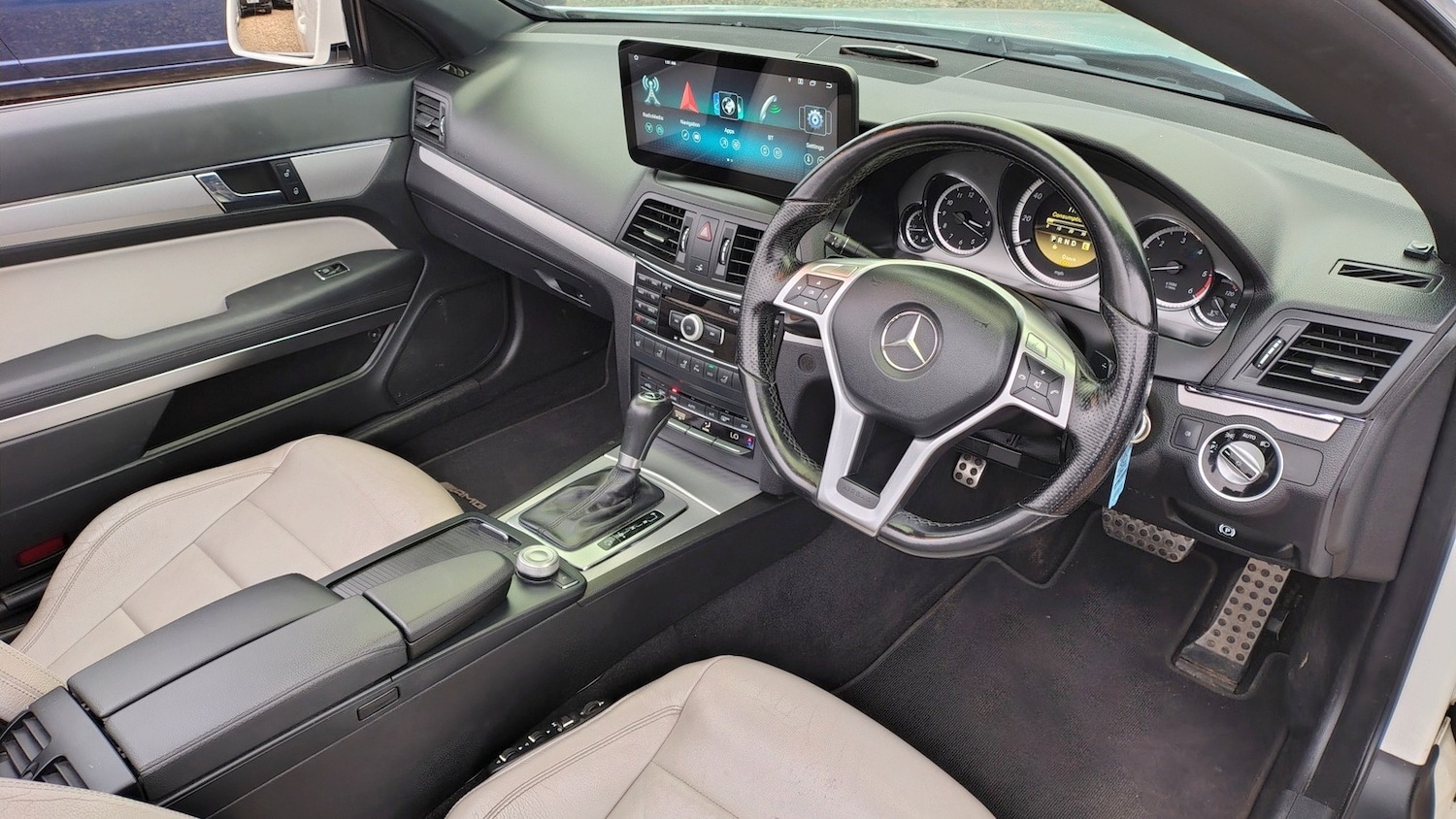 Used Mercedes-Benz E Class 2012 for sale - 77336817: Photo 9