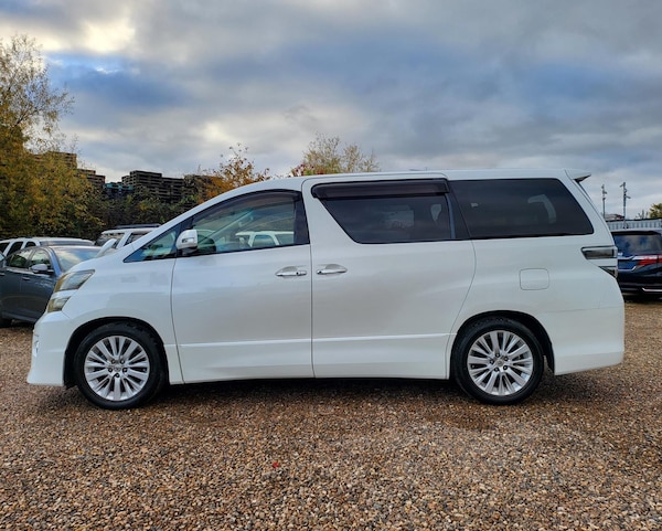 Used Toyota Vellfire 2012 for sale - 69270974: Photo 4