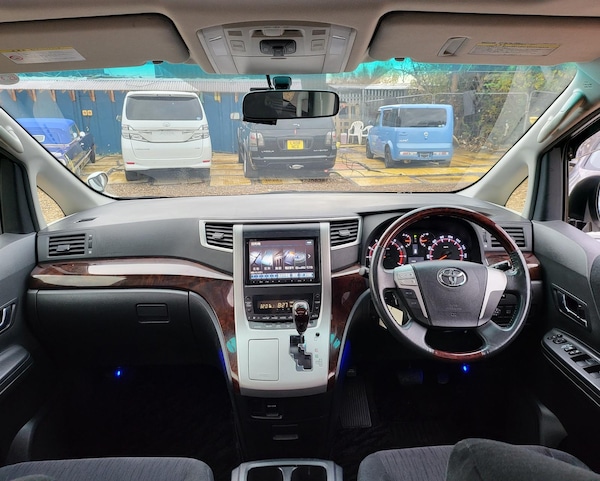 Used Toyota Vellfire 2012 for sale - 69270974: Photo 9