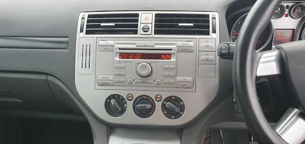 Used Ford Kuga 2009 for sale - 65579417: Photo 16