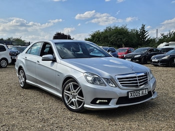 Used Mercedes-Benz E Class 2010 for sale - 79232760: Photo