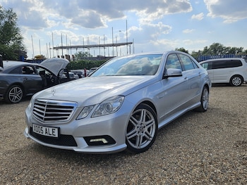 Used Mercedes-Benz E Class 2010 for sale - 79232760: Photo