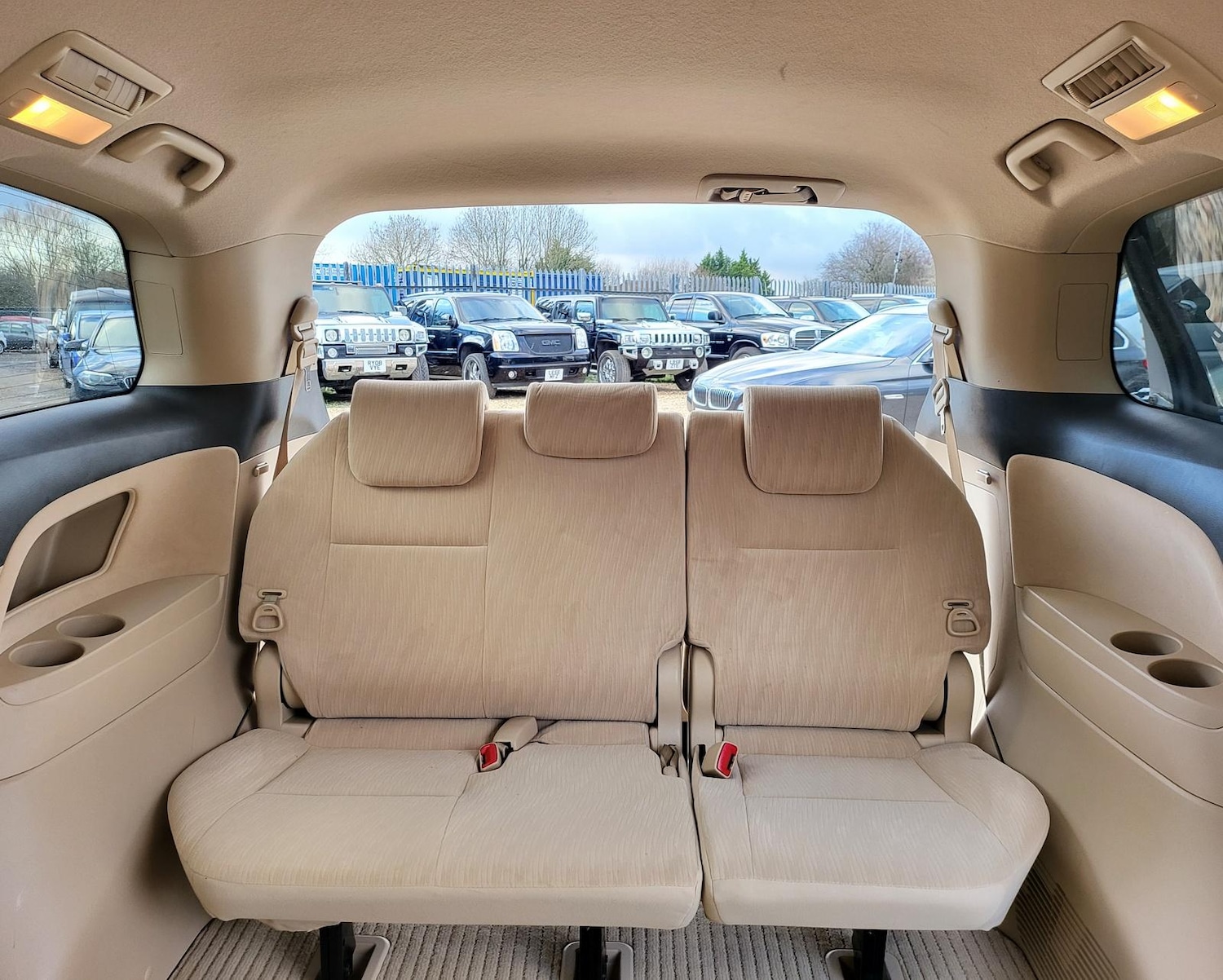 Used Toyota Estima 2012 for sale - 69644524: Photo 12