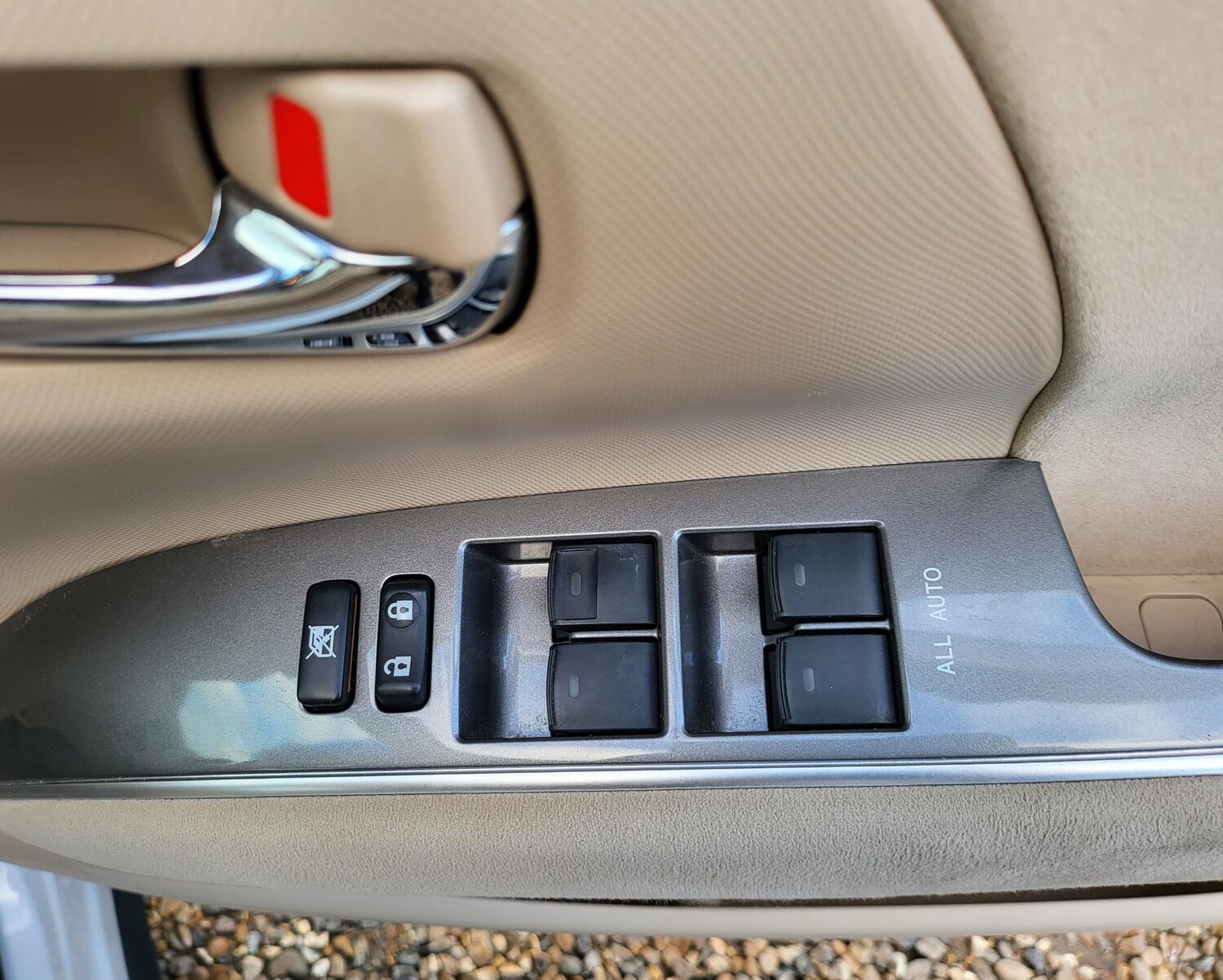 Used Toyota Estima 2012 for sale - 69644524: Photo 19