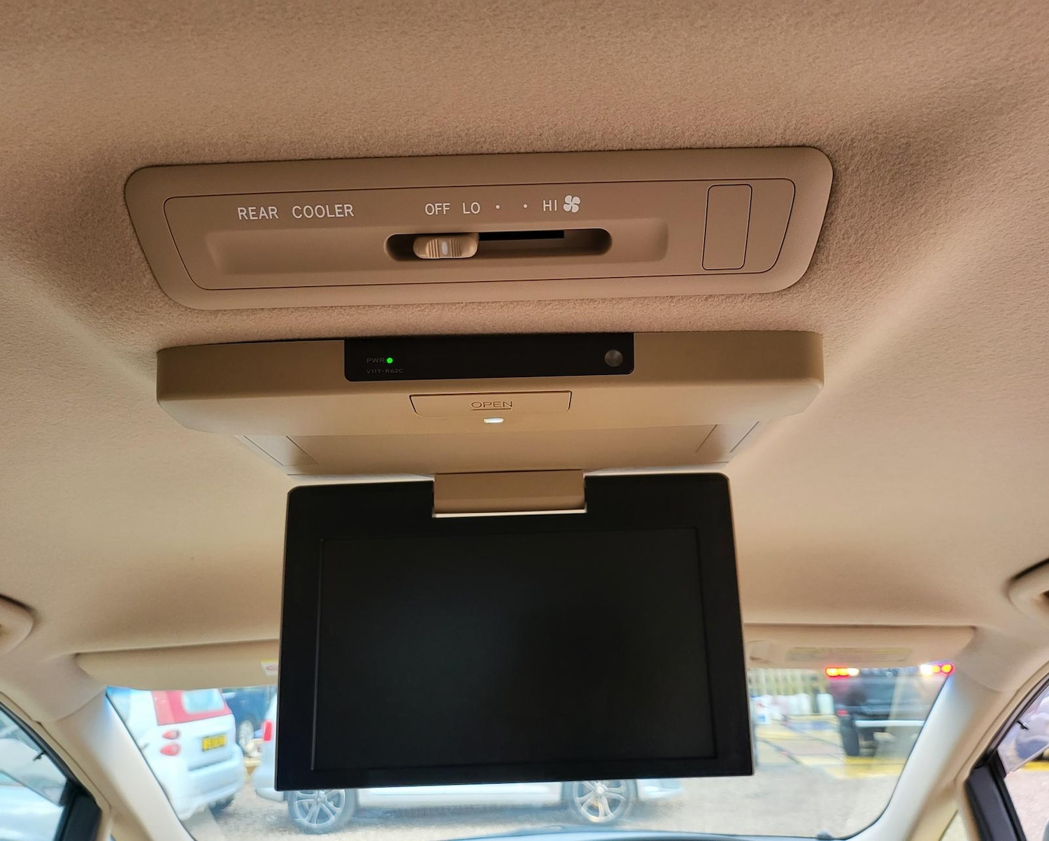 Used Toyota Estima 2012 for sale - 69644524: Photo 20