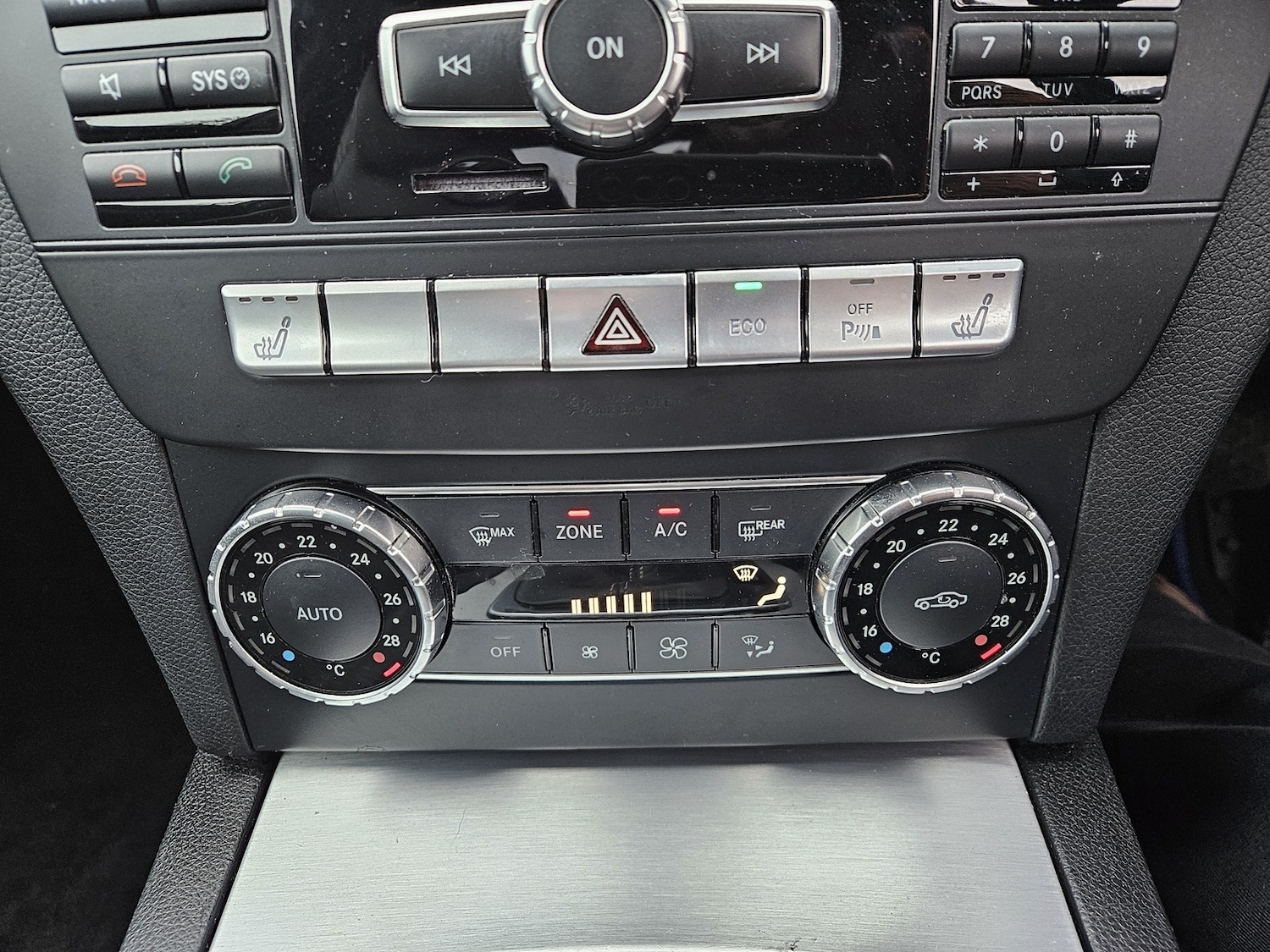 Used Mercedes-Benz C Class 2015 for sale - 77595189: Photo 16