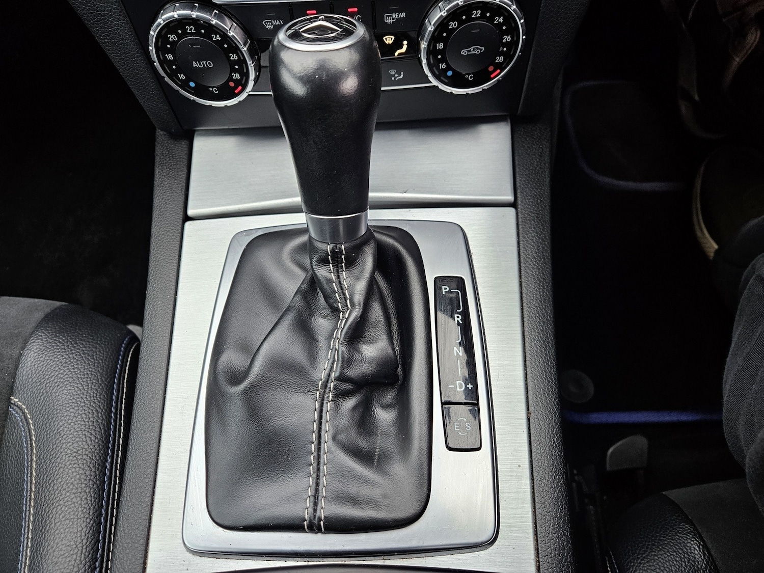 Used Mercedes-Benz C Class 2015 for sale - 77595189: Photo 17