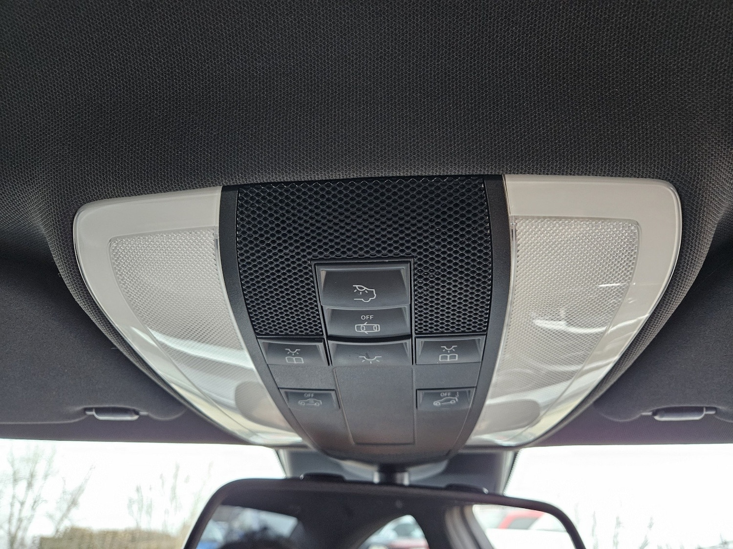 Used Mercedes-Benz C Class 2015 for sale - 77595189: Photo 25