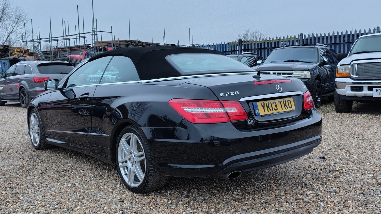 Used Mercedes-Benz E Class 2013 for sale - 77336634: Photo 16