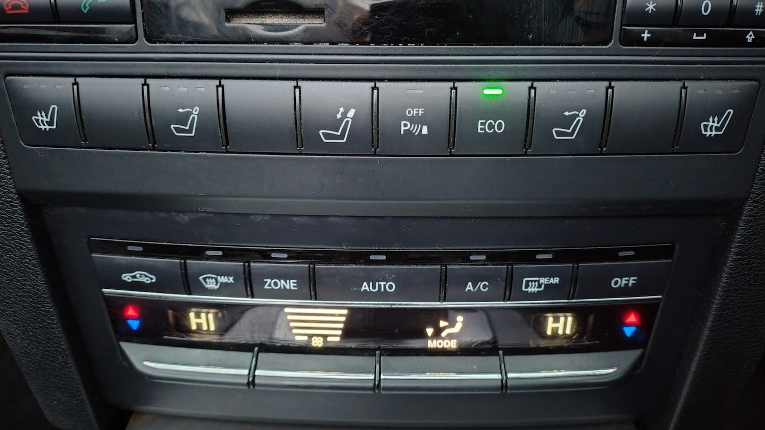 Used Mercedes-Benz E Class 2013 for sale - 77336634: Photo 25