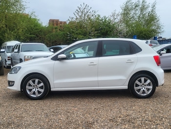 Used Volkswagen Polo 2013 for sale - 79383275: Photo