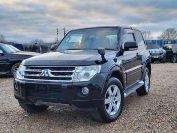 Used Mitsubishi Pajero 2010 for sale - 69644629: Photo