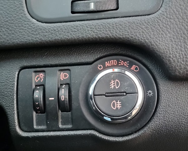 Used Vauxhall Insignia 2011 for sale - 70038727: Photo 18