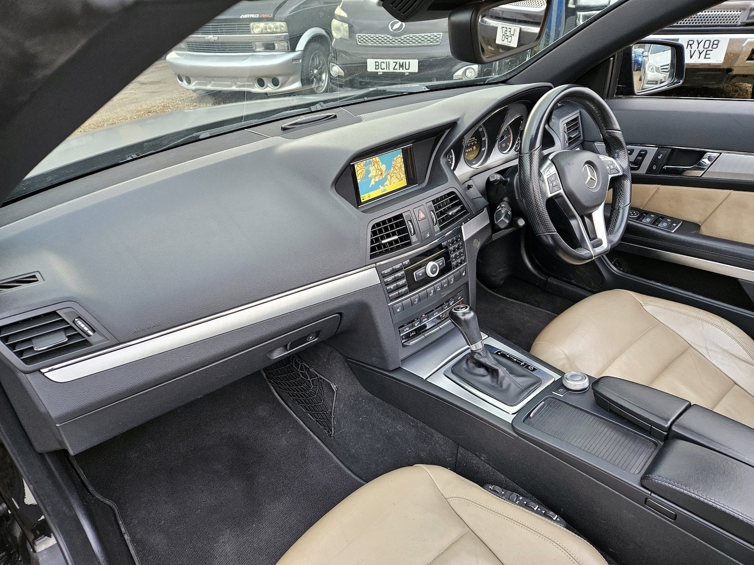 Used Mercedes-Benz E Class 2011 for sale - 77607006: Photo 25