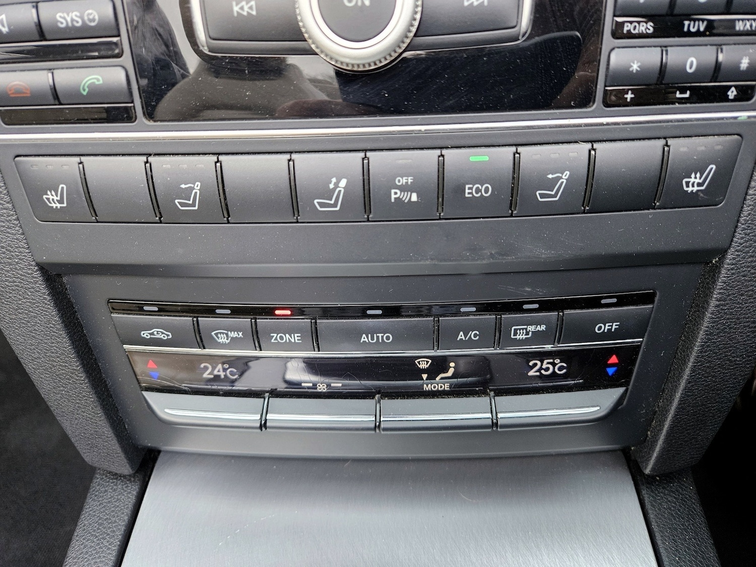 Used Mercedes-Benz E Class 2011 for sale - 77607006: Photo 28