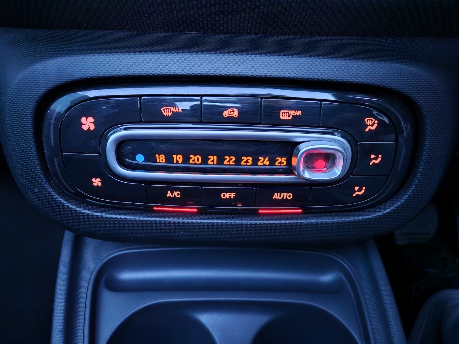 Used smart fortwo 2016 for sale - 77709108: Photo 14