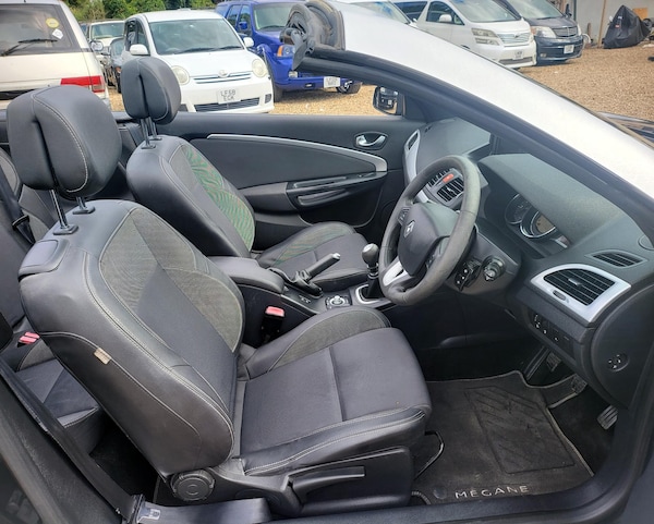 Used Renault Megane 2010 for sale - 64215951: Photo 10