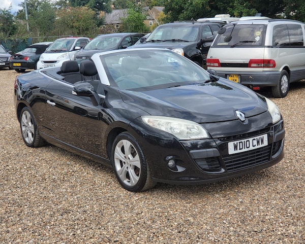 Used Renault Megane 2010 for sale - 64215951: Photo 1