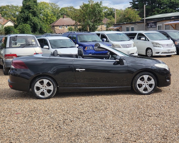 Used Renault Megane 2010 for sale - 64215951: Photo 8