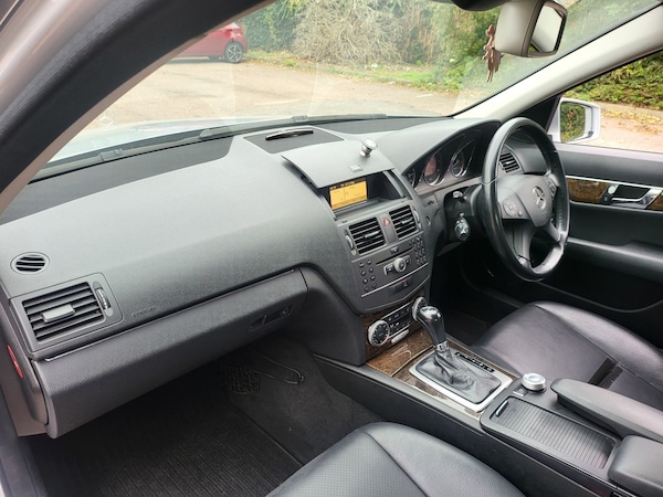 Used Mercedes-Benz C Class 2011 for sale - 76255181: Photo 16