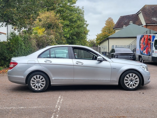 Used Mercedes-Benz C Class 2011 for sale - 76255181: Photo 8