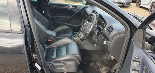 Used Volkswagen Golf 2010 for sale - 68125378: Photo 11