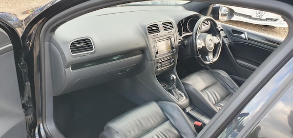 Used Volkswagen Golf 2010 for sale - 68125378: Photo 16