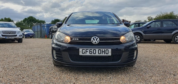Used Volkswagen Golf 2010 for sale - 68125378: Photo 2
