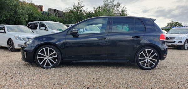 Used Volkswagen Golf 2010 for sale - 68125378: Photo 4