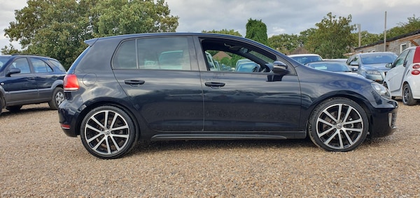 Used Volkswagen Golf 2010 for sale - 68125378: Photo 8