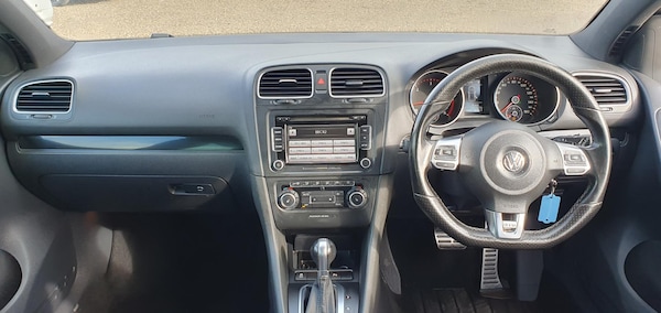 Used Volkswagen Golf 2010 for sale - 68125378: Photo 9