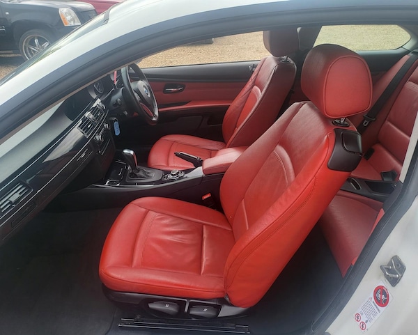 Used BMW 3 Series 2010 for sale - 67088539: Photo 11