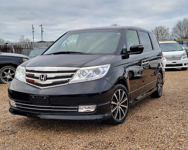 Used Honda Elysion 2013 for sale - 69644608: Photo 3