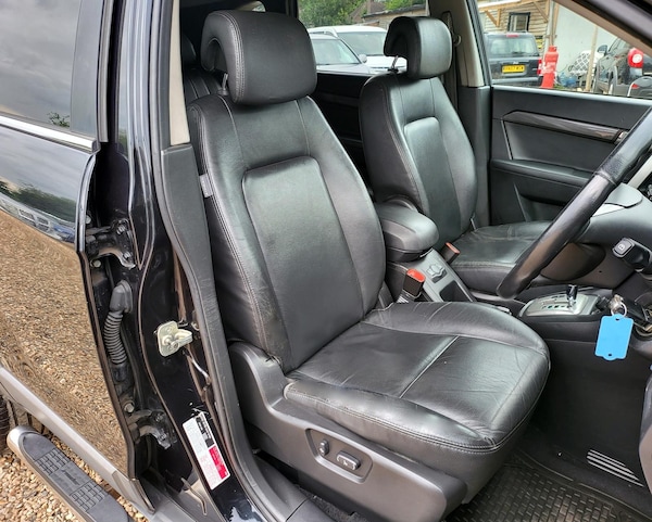 Used Chevrolet Captiva 2010 for sale - 67891875: Photo 10