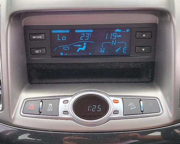 Used Chevrolet Captiva 2012 for sale - 67891871: Photo 28