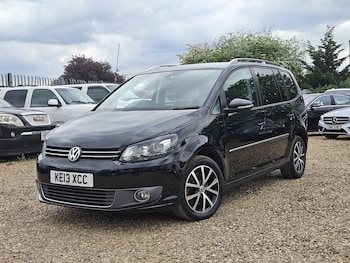 Used Volkswagen Touran 2013 for sale - 79383230: Photo