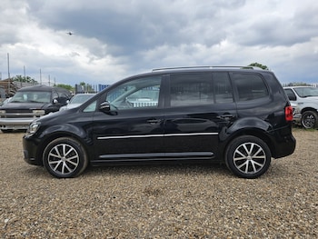 Used Volkswagen Touran 2013 for sale - 79383230: Photo
