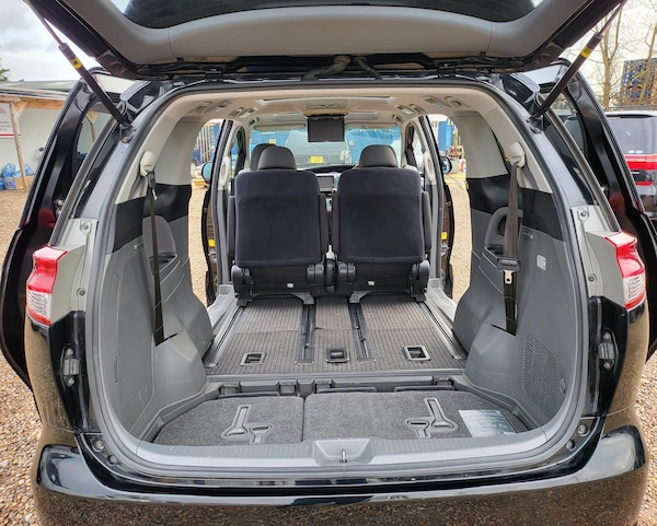 Used Toyota Estima 2012 for sale - 69644009: Photo 15