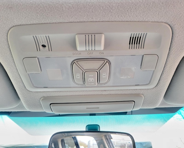 Used Toyota Estima 2012 for sale - 69644009: Photo 20